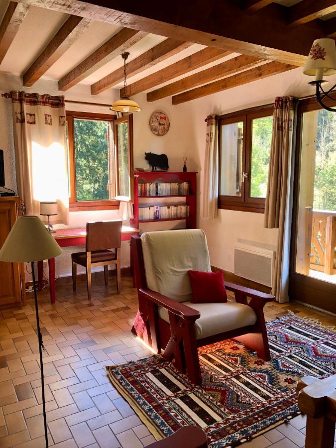 Chalet en pleine nature avec 2 appartements pour 6 ou 8 qui peuvent être réunis en 1 pour 14 personnes Saint-Gervais-les-Bains Exterior foto